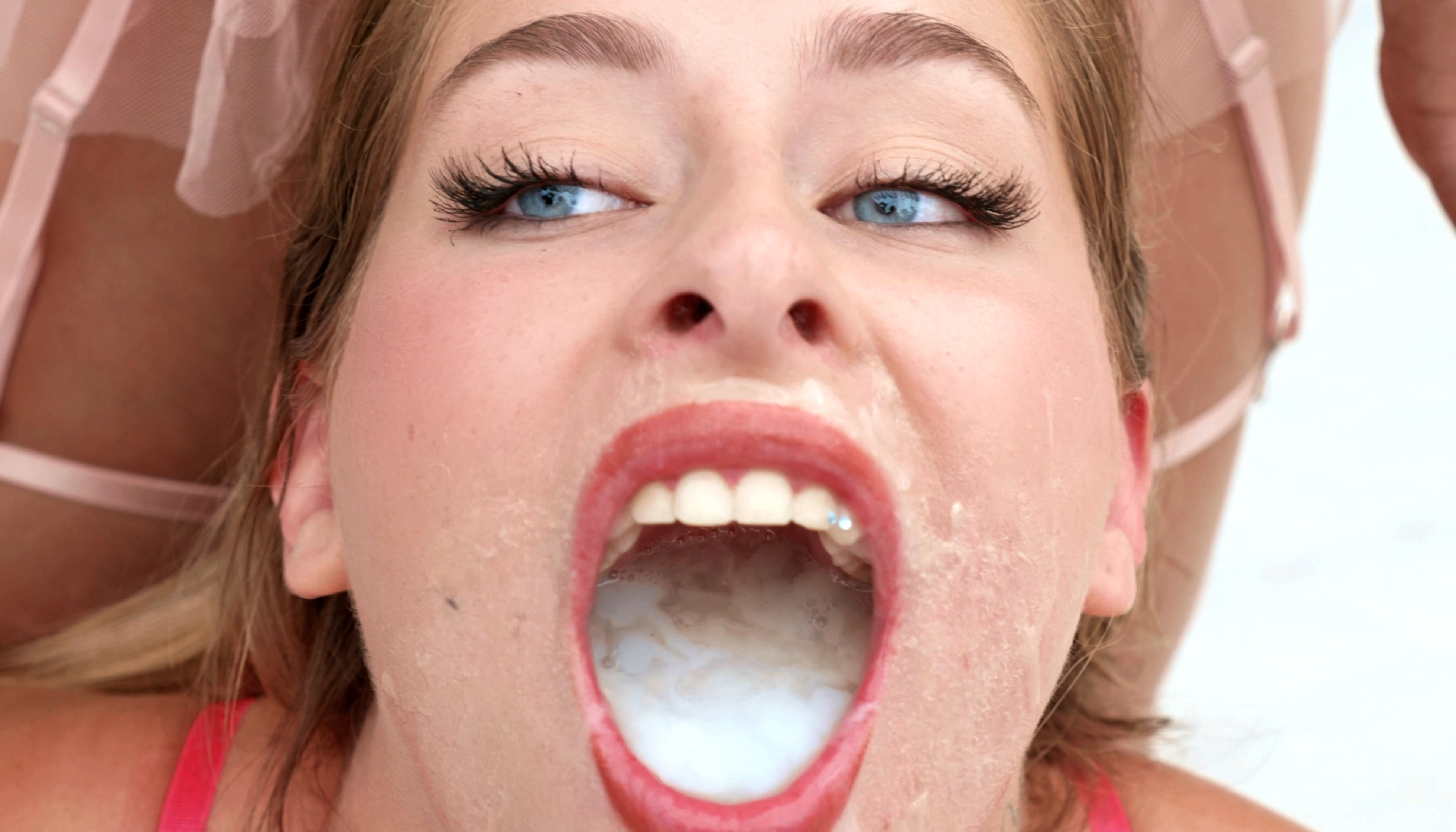 Bambola #1 - Bukkake - First Camera