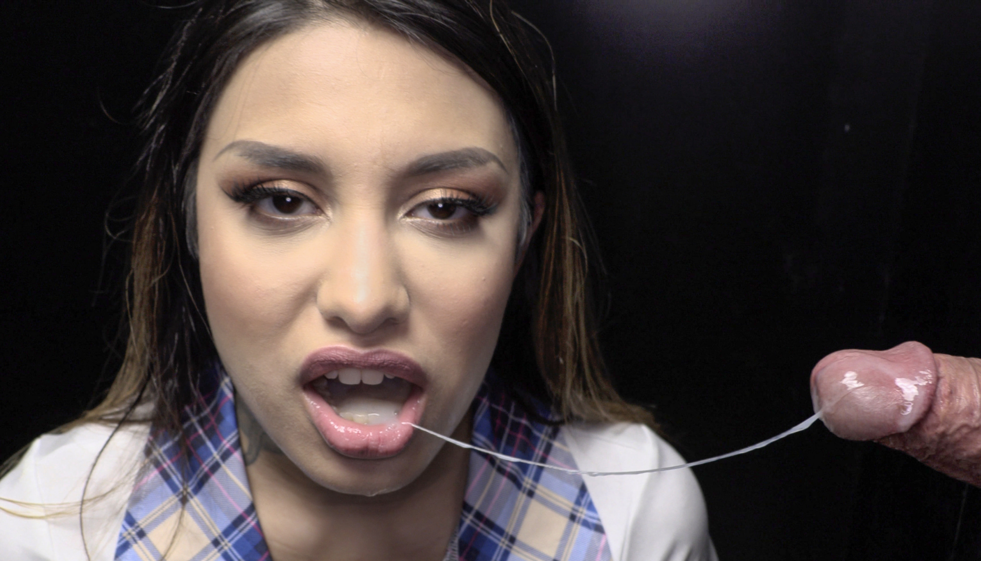 Roxy Lips #1 - Gloryhole