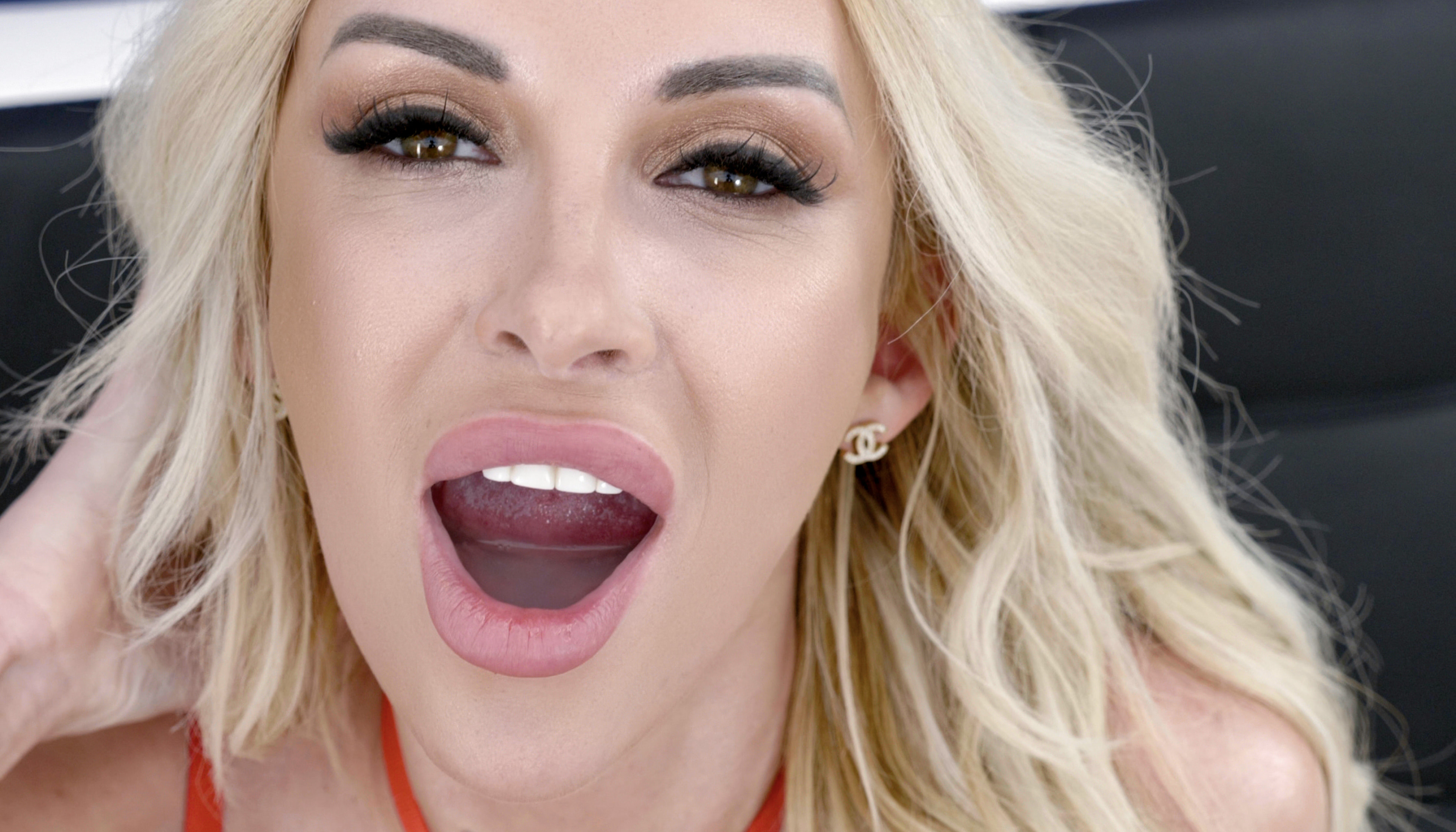 Anita Blanche #2 - Interview Before Gloryhole